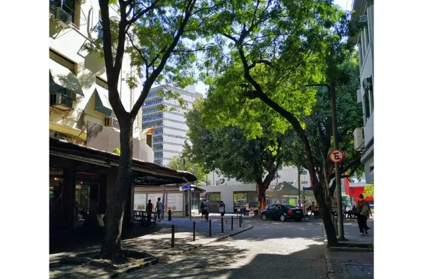 Praça Saens Pena, Tijuca.