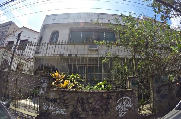 Rua Clemente Falcão, Tijuca. 