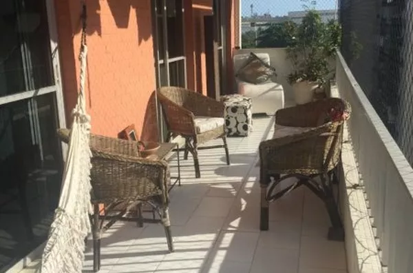 Rua Desenhista Luís Guimarães, Barra da Tijuca. 