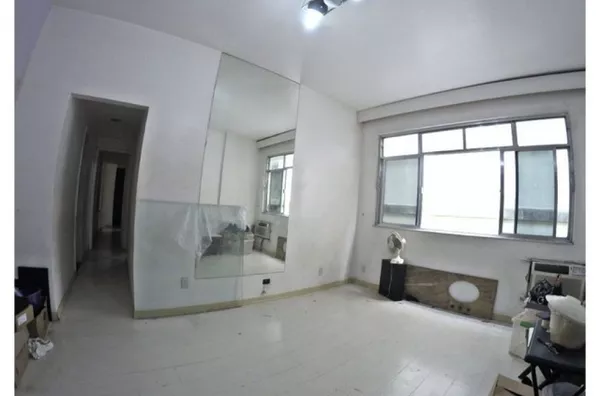 Rua Barão de Pirassinunga, Tijuca.