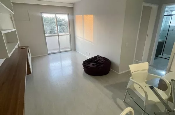 Apartamento 02 quartos semi mobiliado em frente UFSC/Eletrosul
