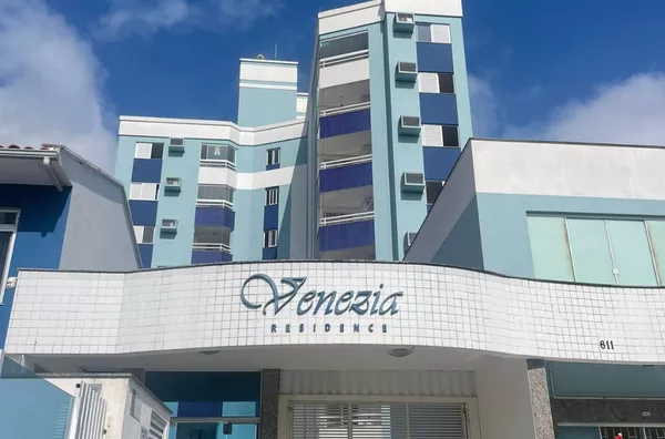 Apartamento para locação no bairro Carvoeira em Florianópolis