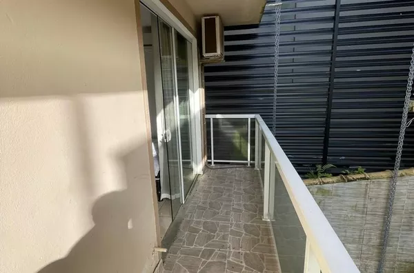 COMPLETA IMÓVEIS ALUGA KITINETE MOBILIADA NO CÓRREGO GRANDE.