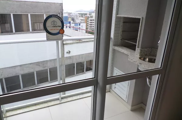 Apartamento 01 dormitório mobiliado - próximo da UFSC com garagem.