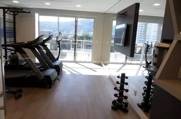 COMPLETA IMÓVEIS VENDE - APARTAMENTO DE 02 DORMITÓRIOS E 02 VAGAS DE GARAGEM TRINDADE UFSC