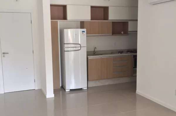 Ines de Castro -  Apartamento 02 dormitórios (01 suíte), sacada, garagem e hobby box