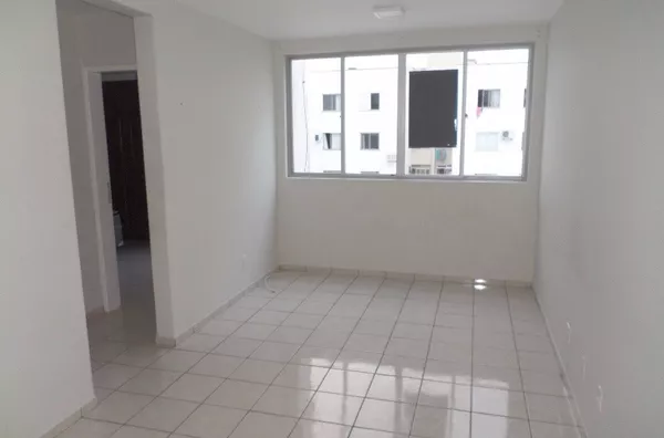 Apartamento 01 dormitório com garagem na Trindade, reformado