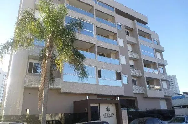 COMPLETA IMÓVEIS VENDE - APARTAMENTO DE 02 DORMITÓRIOS E 02 VAGAS DE GARAGEM TRINDADE UFSC
