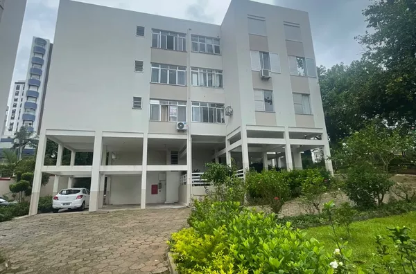 Apartamento 02 dormitórios com garagem, mobiliado no Itacorubi