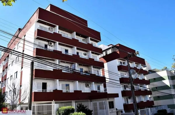 Excelente Kitinete semi-mobiliada com garagem ao lado da UFSC!