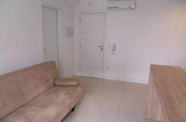 Apartamento 01 dormitório mobiliado - próximo da UFSC com garagem.