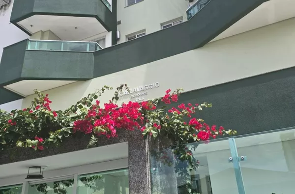 COMPLETA IMÓVEIS VENDE  - APARTAMENTO DE 03 DORMITÓRIOS E 01 VAGAS DE GARAGEM NA TRINDADE  UFSC
