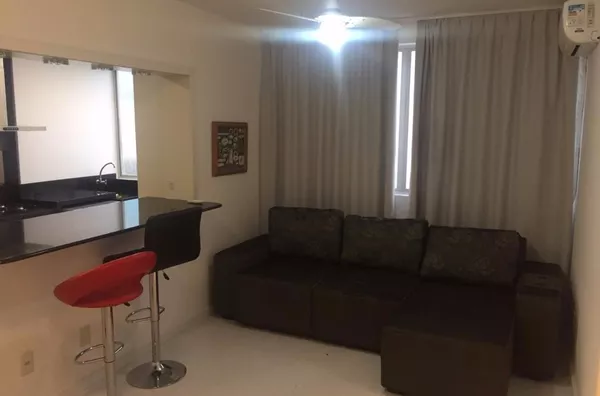 Apartamento 01 dormitório mobiliado com garagem na Trindade. - Foto 3