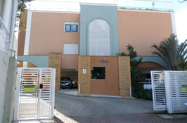 Apartamento 2 dormitórios, sendo 1 suíte para VENDA!