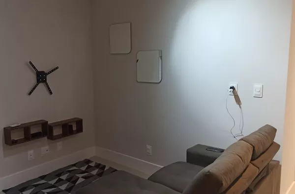 Studio mobiliado novo, com garagem  na Trindade, próximo  da UFSC.