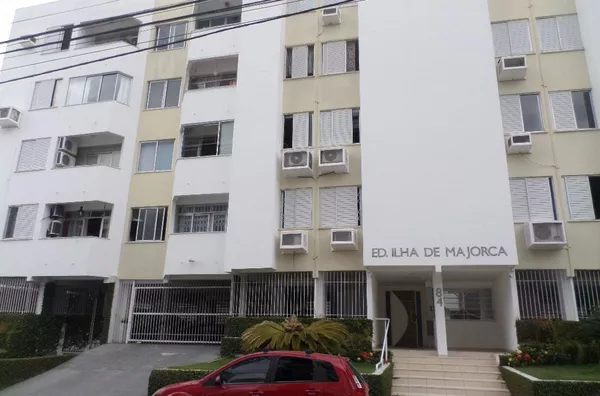 Apartamento 01 dormitório mobiliado com garagem na Trindade. - Foto 2
