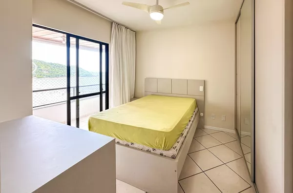 APARTAMENTO 03 QUARTOS VISTA MAR