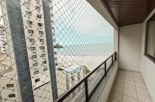 APARTAMENTO 03 QUARTOS VISTA MAR