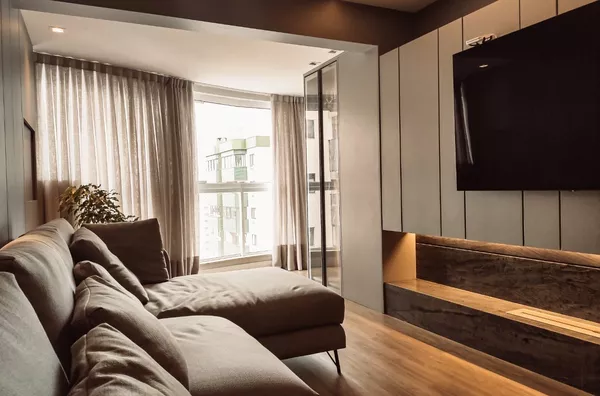 APARTAMENTO 02 SUÍTES NO CENTRO DE BALNEÁRIO CAMBORIÚ