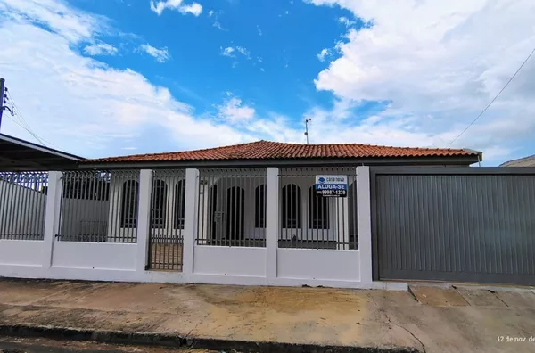 Casa para aluguel, 3 quarto(s),  Centro, Tangará Da Serra