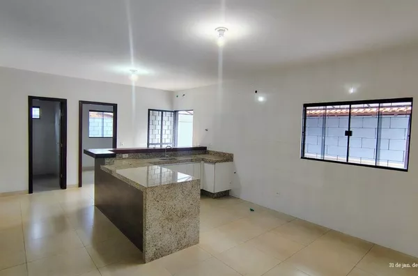 Casa para venda, 3 quarto(s),  Centro, Tangará Da Serra