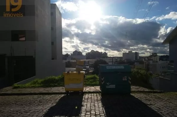 Terreno bairro Sagrada Familia