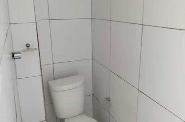 PONTO COMERCIAL NA VARJOTA