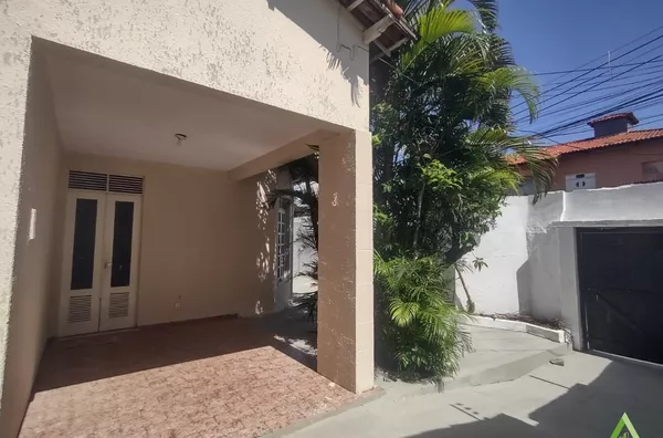 Casa à Venda no Bairro Rodolfo Teófilo