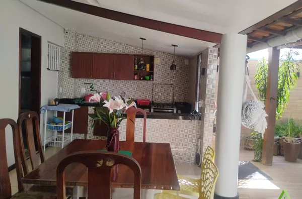 CASA COMERCIAL DUPLEX À VENDA | EXCELENTE LOCALIZAÇÃO | NASCENTE