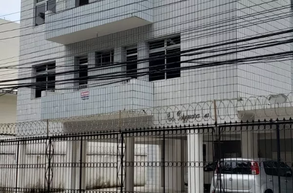 Vendo um apartamento no bairro Aldeota