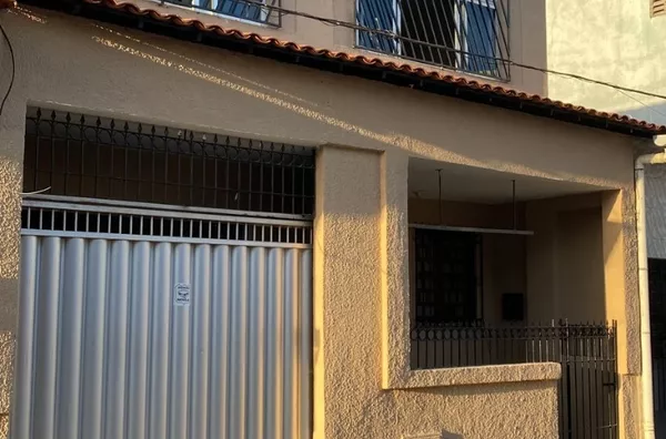 Casa Duplex na Cidade 2000