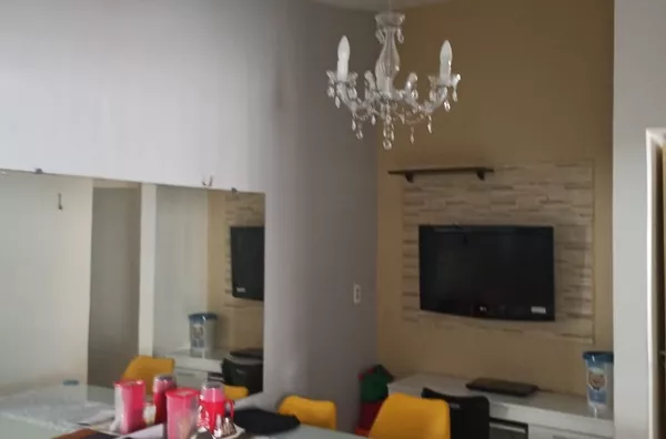 VENDO CASA DUPLEX NA CIDADE 2000