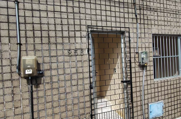 ALUGA APARTAMENTO NA CIDADE 2000
