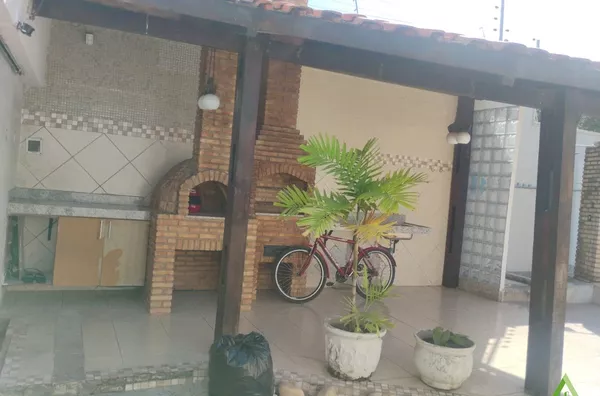 CASA COMERCIAL DUPLEX À VENDA | EXCELENTE LOCALIZAÇÃO | NASCENTE