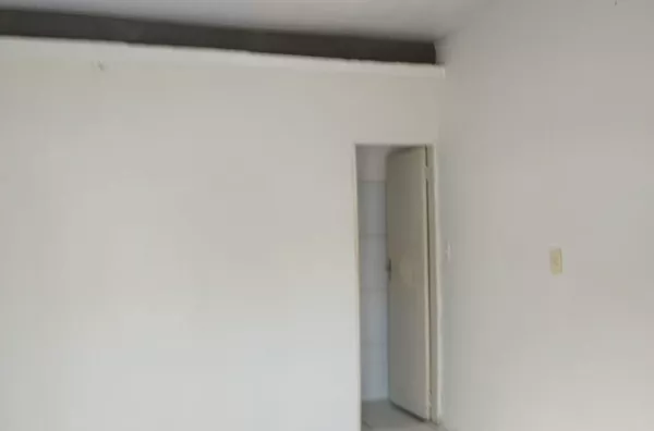 PONTO COMERCIAL NA VARJOTA