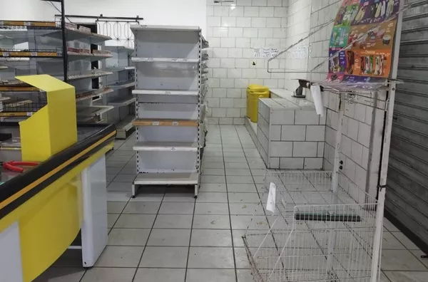 Ponto comercial para aluguel,  Jardim Iracema, Fortaleza