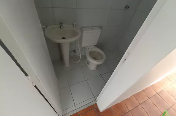 Apto na R. Antonina do Norte, Monte Castelo