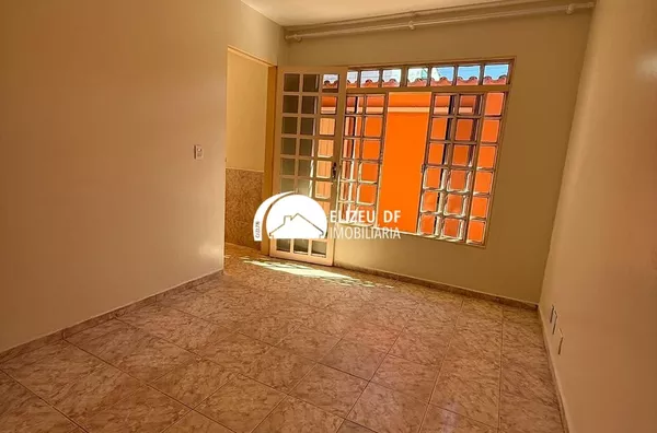 Excelente casa para aluguel no Recanto Das Emas, Brasília