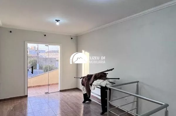 Excelente sobrado para venda no Setor Habitacional Arniqueira (águas Claras), Brasília