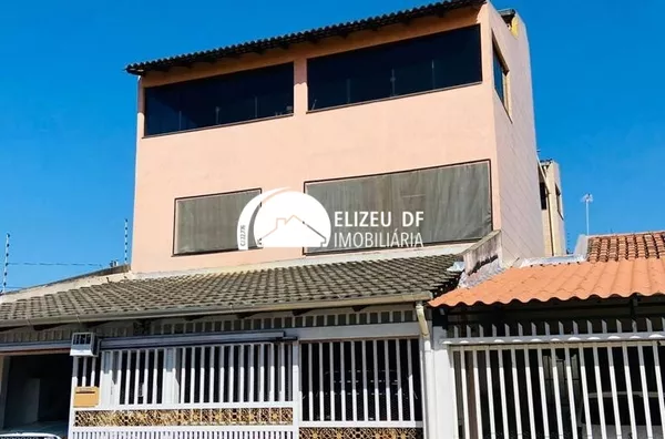 CASA COM 4 QUARTOS, SENDO 2 SUÍTES + AR CONDICIONADO, QNL 10 - BLOCO F, TAGUATINGA - BRASILIA\DF