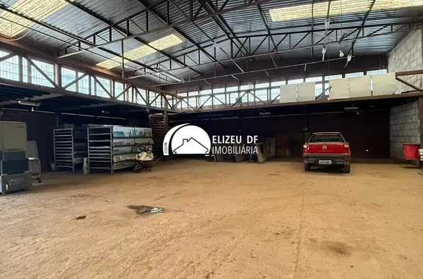 Elizeu DF Imobiliária aluga Galpão na QE 40, Guará II