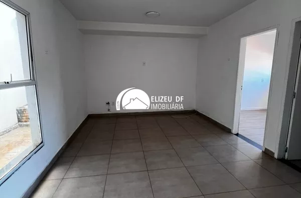 Elizeu DF Imobiliária aluga casa na QE 13 com 4 quartos, Guará II