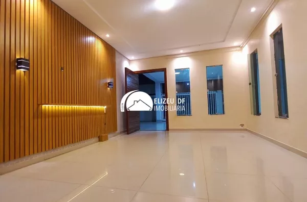 Elizeu Imóveis vende casa em condomínio com 4 quartos na Rua 3B da Vicente Pires