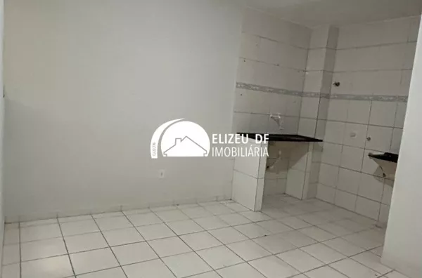 Elizeu DF Imobiliária vende apartamento de 2 quartos na QE 40 do Guará II