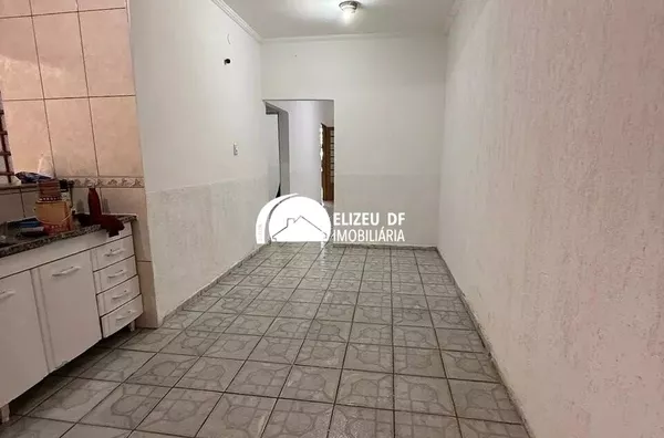 Elizeu DF Imobiliária aluga casa com 2 quartos sendo 1 suíte no Riacho Fundo II - Foto 5