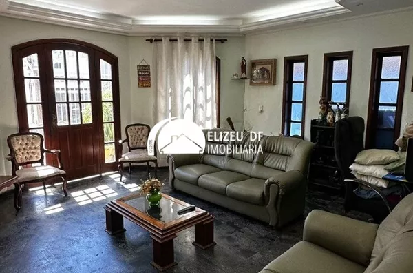 Sobrado para venda na QE 08 Guará 1 Brasília  