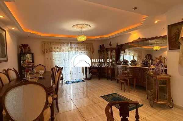 Ótima casa ampla com lote de 504 m² em condomínio na parte nobre do Guara Park