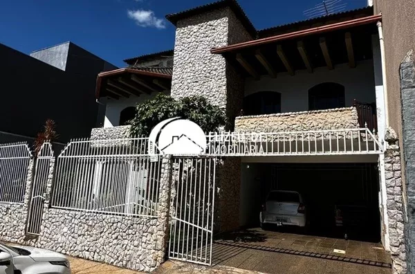 Sobrado para venda na QE 08 Guará 1 Brasília  