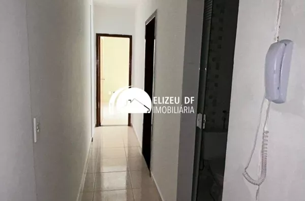 Aluga-se apartamento 2 quartos reformado no QE 40 Polo de Modas