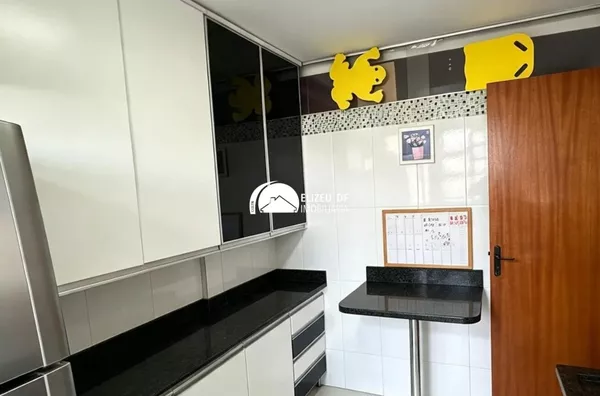Elizeu Imóveis vende apartamento com 3 quartos sendo 1 suíte na QELC 2 do Lucio Costa 